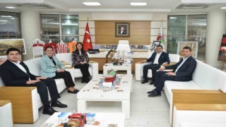 AK Parti Genel Başkan Yardımcı Karaaslandan, Tütüncüye ziyaret