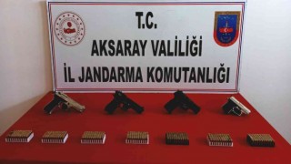 Aksarayda jandarmadan silah operasyonu: 4 gözaltı