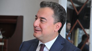 Ali Babacan: “Herkes bu ülkenin eşit ve onurlu vatandaşı”