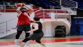 Aliağa Petkimspor, Gaziantep Basketbol müsabakasının hazırlıklarını sürdürüyor