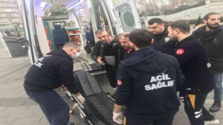 Alkollü şahıs Taksimde metroya düştü
