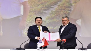 Altıeylül çiftçinin yanında
