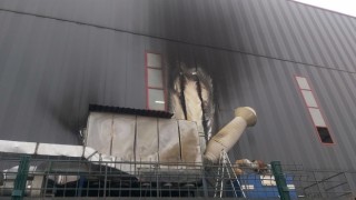 Alüminyum fabrikasında korkutan yangın