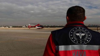 Ambulans helikopterler adeta bir hava hastanesine dönüşüyor