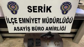Antalyada 2 kişiyi yaralayan, 1 işyerini kurşunlayan şahıs yakalandı