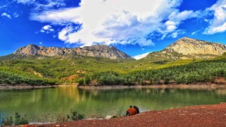Antalyada zirvede kar, aşağıda bahar