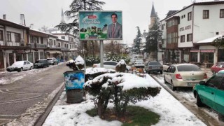 Antalyanın Elmalı ilçesinde kar sevinci