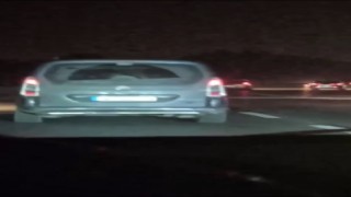 Araç içerisinde kavga ettiler, ani manevra yapan araç ile tehlike saçtılar