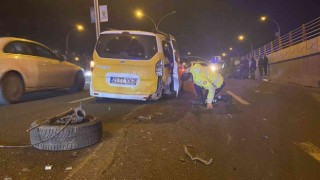 Araçlar 500 metre mesafede kazaya karıştı, trafik kilitlendi