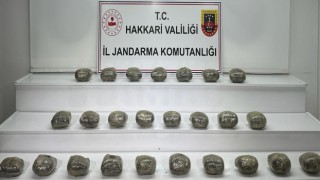 Araziye gizlenmiş 25 kilo eroin ele geçirildi