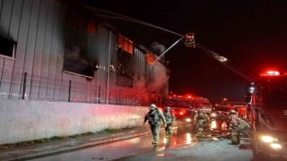 Arnavutköyde 10 bin metrekarelik fabrika kül oldu