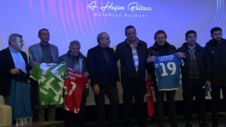 Arnavutköyde amatör spor kulüplerine malzeme desteği