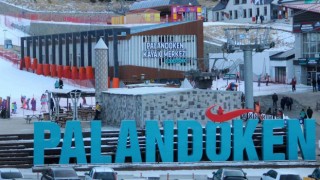 Avrupada kayak merkezleri kapandı, kayakseverlerin adresi Palandöken oldu
