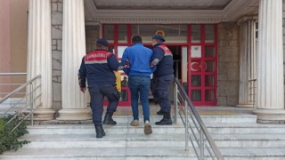 Aydında aranan şahıslar jandarmadan kaçamadı
