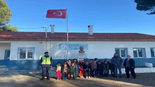 Aydında öğrencilere okul servisi eğitimi