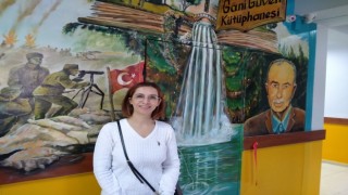Babalarının adına kütüphane yaptırdılar