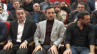 Bağcılarda “Futbolun Babaları” halı saha turnuvası düzenliyor