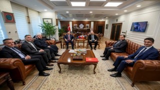 Bakan Bilgin, Karadağ Çalışma ve Sosyal Refah Bakanı Adroviç ile görüştü