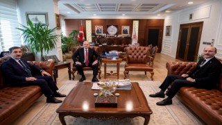 Bakan Bilgin, Türkiye Kamu-Sen heyeti ile görüştü