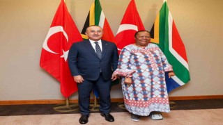 Bakan Çavuşoğlu, Güney Afrikalı mevkidaşı Pandor ile görüştü