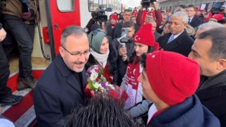 Bakan Kasapoğlu, şehitler diyarına Sarıkamış Ekspresi ile geldi
