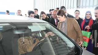 Bakan Yanık, sürücülere Osmaniye fıstığı dağıttı