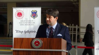 Bakırköy Adalet Sarayında kitap bağış standı kuruldu