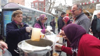 Balıkesirde 2 bin kişiye zeytinyağlı çorba ikramı