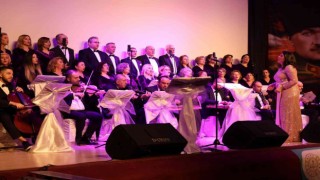 Bandırma ve Gönende Türk Sanat Müziği Korosu konseri düzenlendi