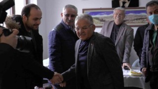 Başkan Büyükkılıçtan Develililer Derneğine ziyaret