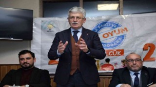 Başkan Ellibeşten gençlere: Sizi kuşaklarla bölmüyoruz, eserlerle bütünleştiriyoruz