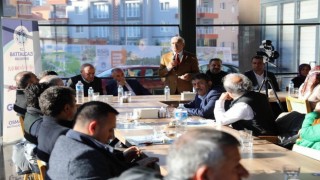 Başkan Güder, esnaf ve oda başkanlarıyla bir araya geldi