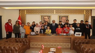 Başkan Kaplan, Koçarlı Belediyespor Atletizm Takımını ağırladı