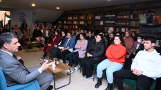 Başkan Kocaman gençlerle tecrübelerini paylaştı