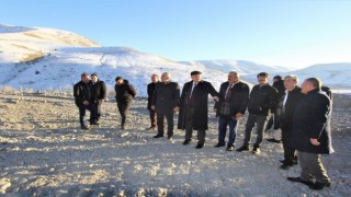 Başkan Pekmezci, İçme Suyu Sertlik Giderme Tesisinin inşa edileceği alanda incelemelerde bulundu