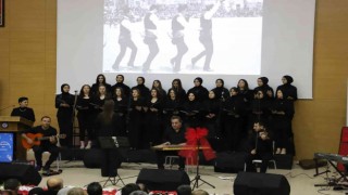 Bayburtta “Şarkılar Bizi Söyler Biz de Şarkı Söyleriz” Türk sanat müziği konseri