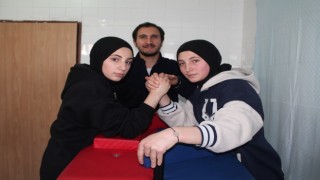 Bayburtun bileği bükülmeyen kızları yeni şampiyonluklara hazırlanıyor