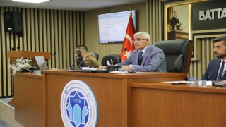 Belediye meclisinde 8 madde görüşüldü
