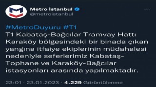 Beyoğlunda bulunan bir kilisede çıkan yangın nedeniyle Kabataş-Bağcılar Tramvay Hattı seferleri durduruldu