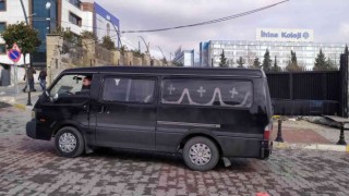 Beyoğlunda kilise yangınında ölen Fehim Atsupun cenazesi Adli Tıp Kurumundan alındı