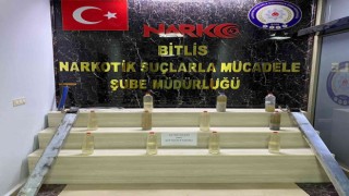 Bitliste 16 kilo 700 gram sıvı metamfetamin ele geçirildi