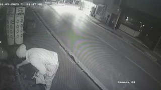 Bursada 100 bin lira değerinde cep telefonlarını böyle çaldı