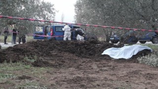 Bursada hayvan gübresinin içinde kadın cesedi bulundu