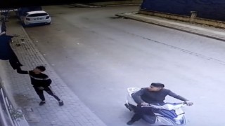 Bursada motosikletli çamaşır hırsızları kamerrada