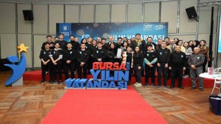 Bursada yılın vatandaşı öğretmenler oldu