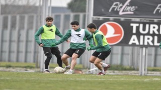 Bursaspor topa sahip olma çalışması yaptı