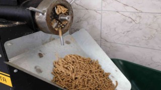 Büyükşehir 11 ton hayvan maması üretti