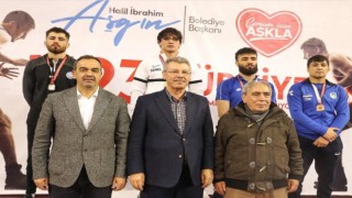 Büyükşehir sporcuları minderde önemli başarılar elde etti