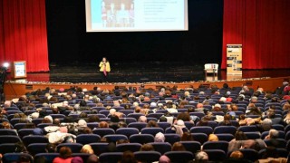 Büyükşehirden eğitimcilere özel konferans