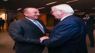 Çavuşoğlu, Almanya Cumhurbaşkanı Steinmeier ile bir araya geldi